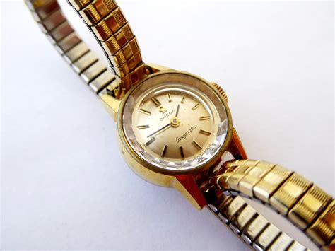 omega ladies watch vintage.